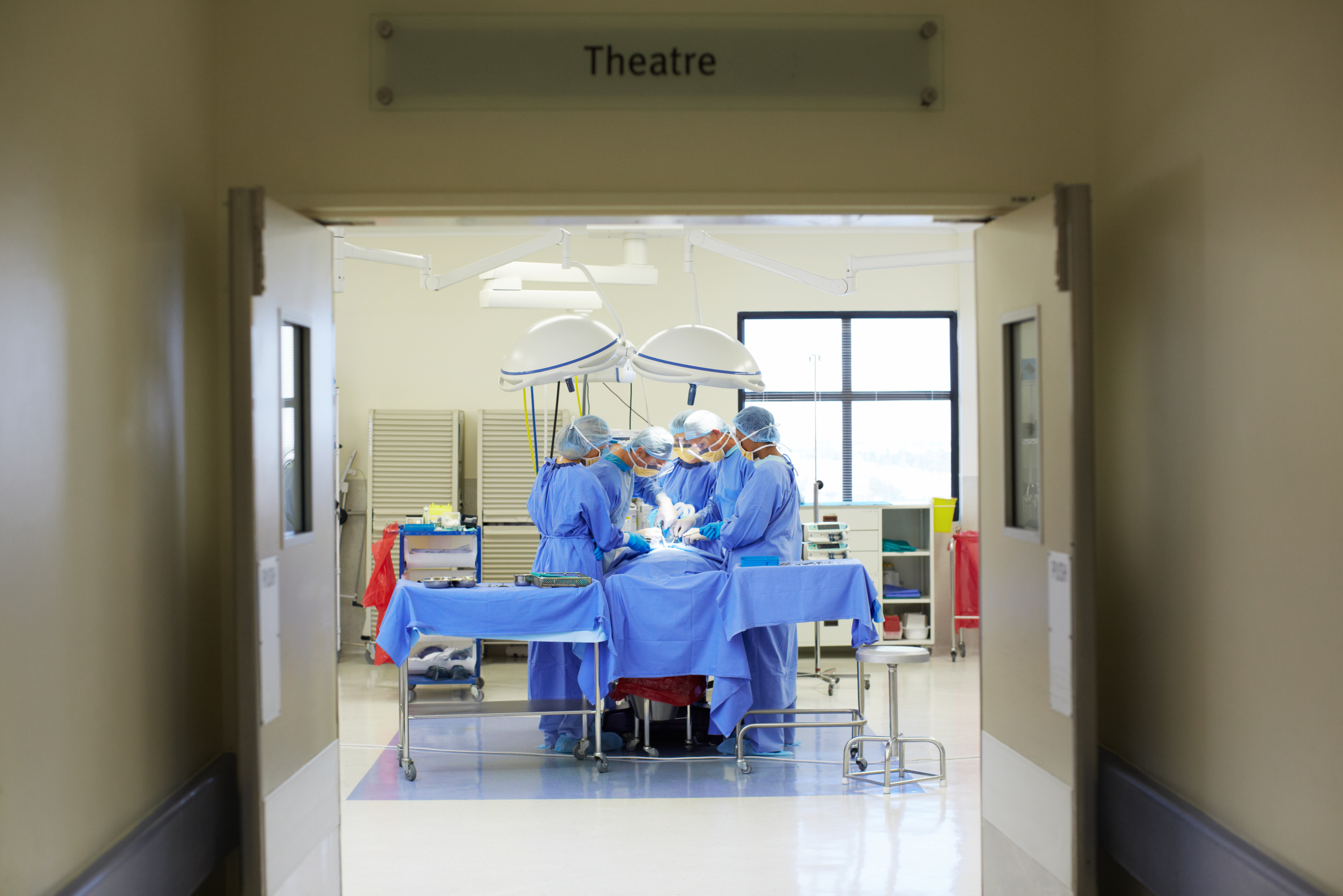 Operating Theatre Staff Operating Theatre and Ward staff can access the data via a browser on their PC, Laptop, Tablet or Smart Phone